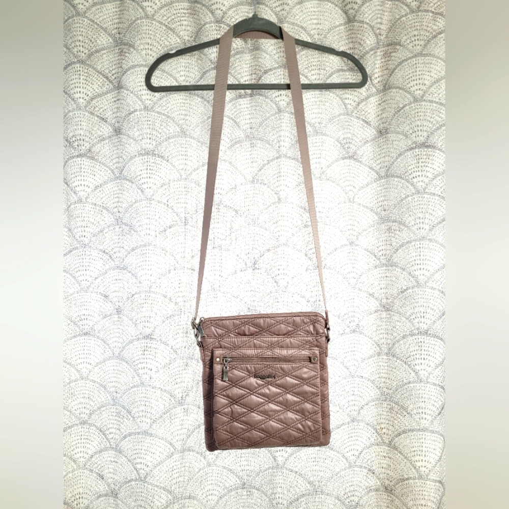 Baggallini Rose Pink Metallic Quilted Crossbody "For Life's Journey" - Picture 2 of 15